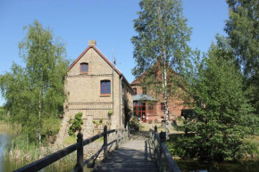Rosenhaus der Wasserburg Gielow